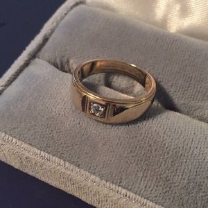 14 Karat Gold Ring with Diamond